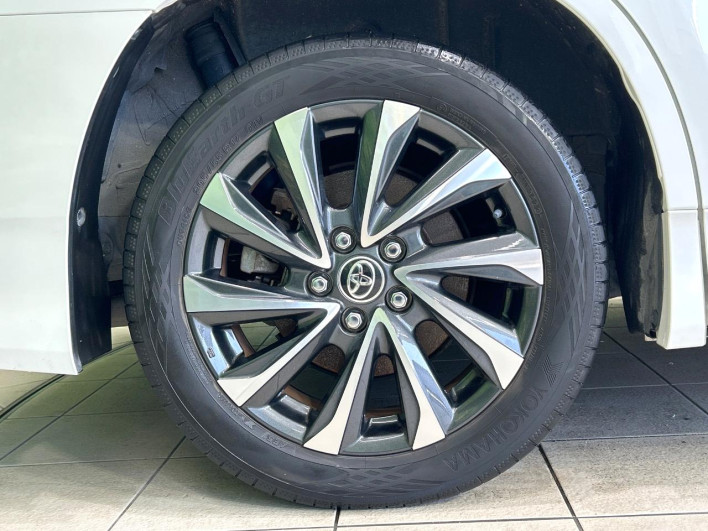 2022 Toyota Voxy 6AA-ZWR90W (UW-69ef5917781ad)[16]