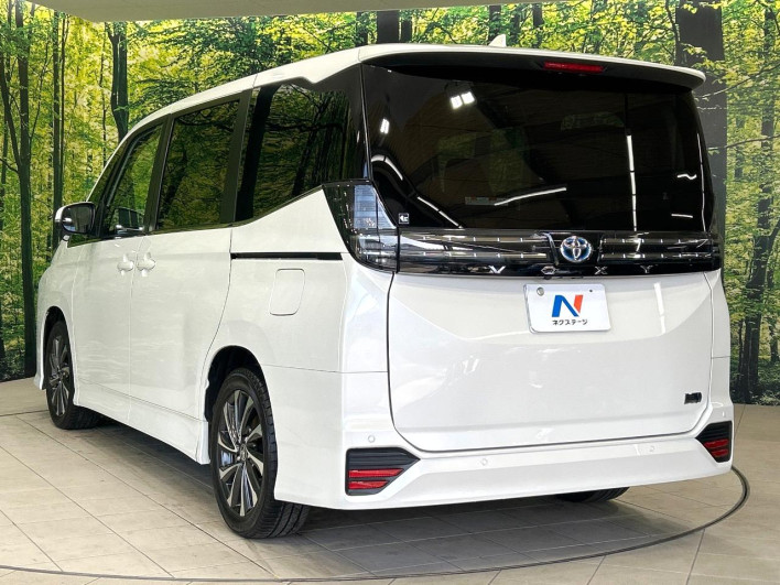 2022 Toyota Voxy 6AA-ZWR90W (UW-69ef5917781ad)[7]