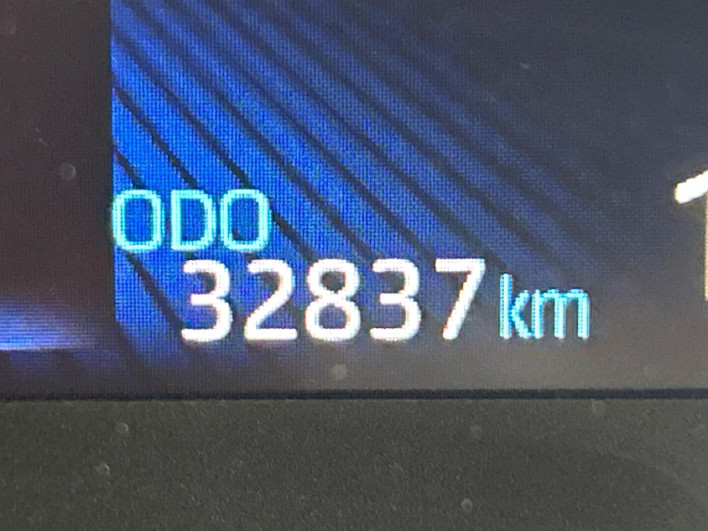 2022 Toyota Voxy 6AA-ZWR90W (UW-69ef5917781ad)[2]