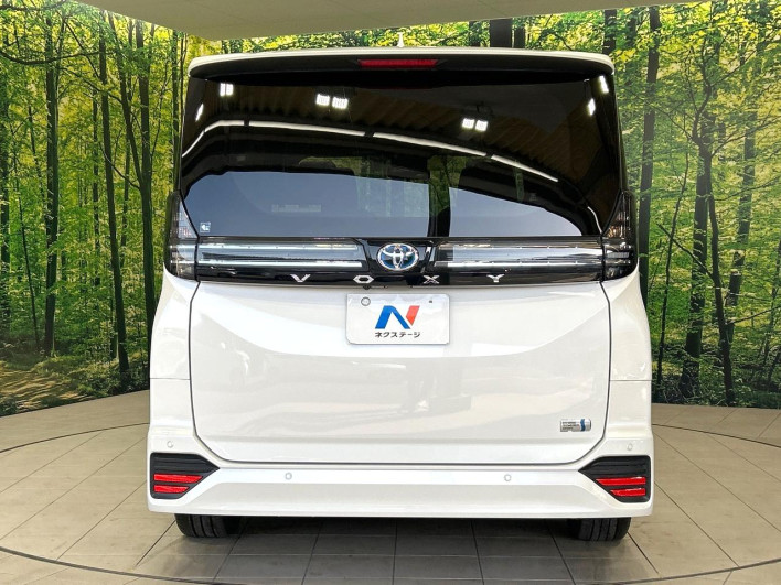 2022 Toyota Voxy 6AA-ZWR90W (UW-69ef5917781ad)[8]