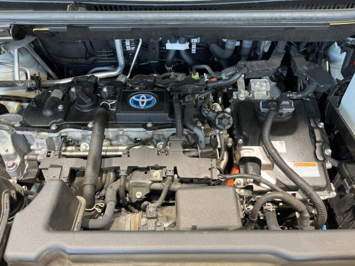 2022 Toyota Noah 6AA-ZWR90W (UW-69ef5917a0f9e)[4]