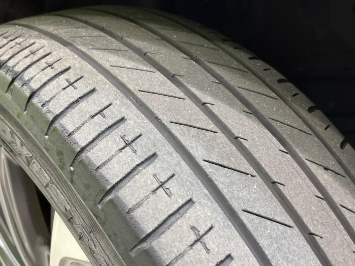 2022 Toyota Noah 6AA-ZWR90W (UW-69ef5917a0f9e)[5]