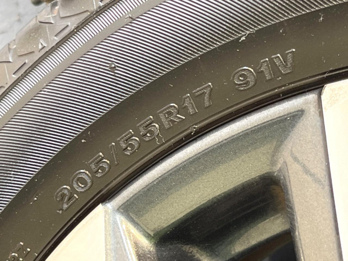 2022 Toyota Voxy 6AA-ZWR90W (UW-69ef591880024)[26]