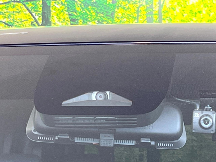 2022 Toyota Voxy 6AA-ZWR90W (UW-69ef591880024)[9]