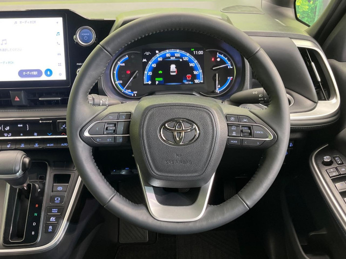 2023 Toyota Voxy 6AA-ZWR90W (UW-69ef59189e01c)[20]