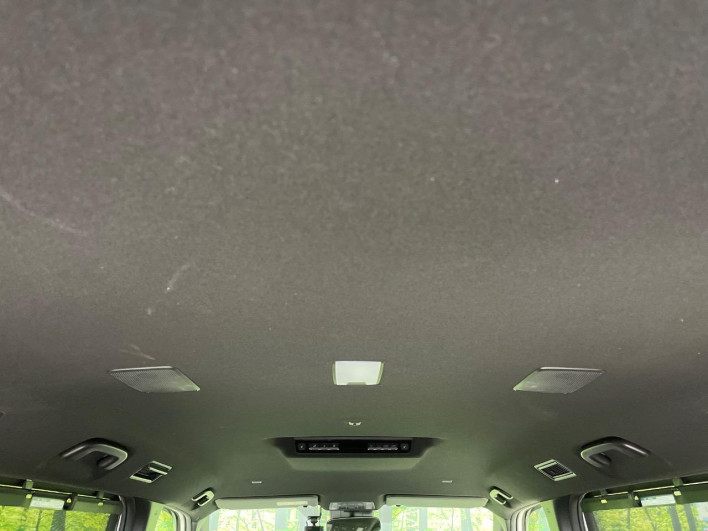 2023 Toyota Voxy 6AA-ZWR90W (UW-69ef59197bc4f)[3]