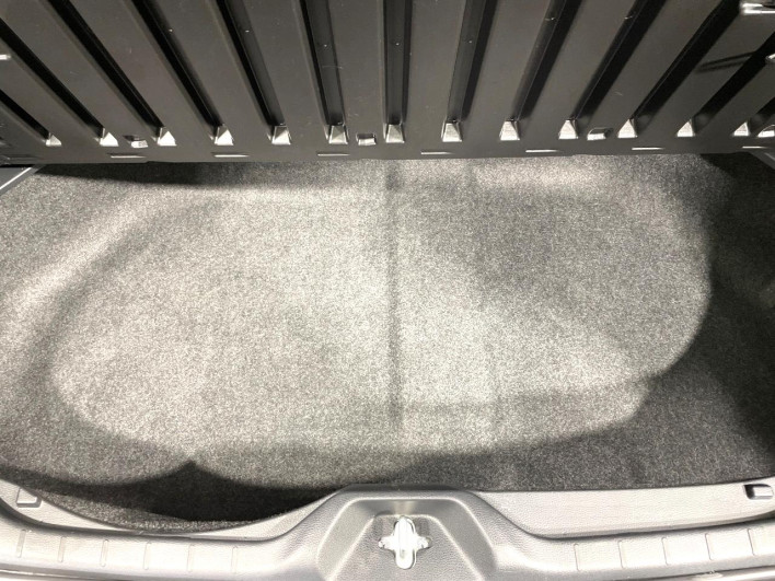 2023 Toyota Noah 6AA-ZWR90W (UW-69ef5919806c8)[17]