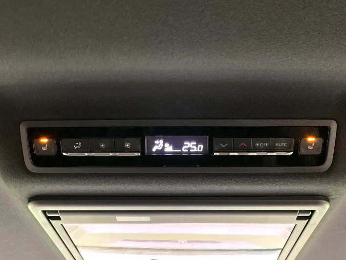 2023 Toyota Noah 6AA-ZWR90W (UW-69ef5919806c8)[21]