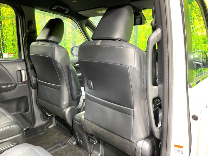 2023 Toyota Noah 6AA-ZWR90W (UW-69ef5919806c8)[19]