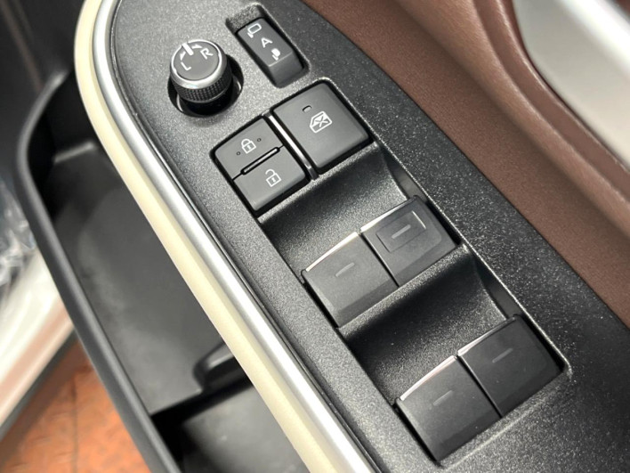 2023 Toyota Noah 6AA-ZWR90W (UW-69ef591a73774)[23]