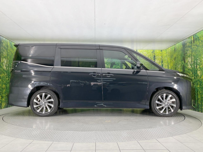 2024 Toyota Voxy 6AA-ZWR90W (UW-69ef591a8583d)[17]