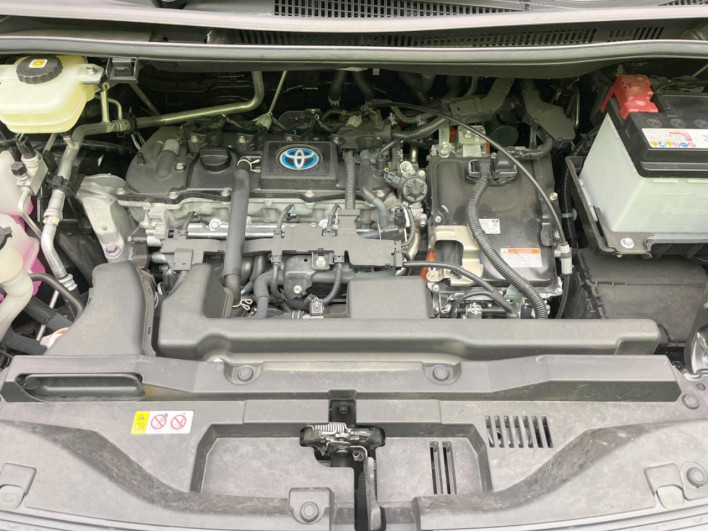 2024 Toyota Voxy 6AA-ZWR90W (UW-69ef591a8583d)[4]