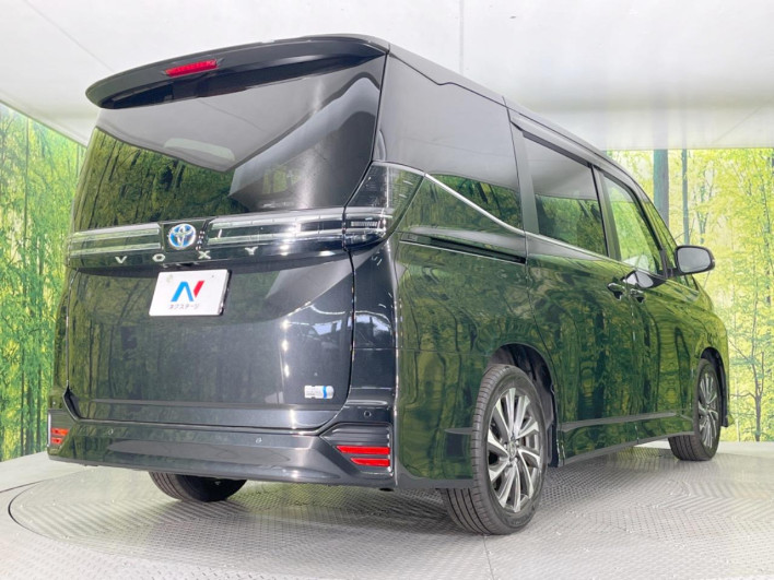 2024 Toyota Voxy 6AA-ZWR90W (UW-69ef591a8583d)[18]