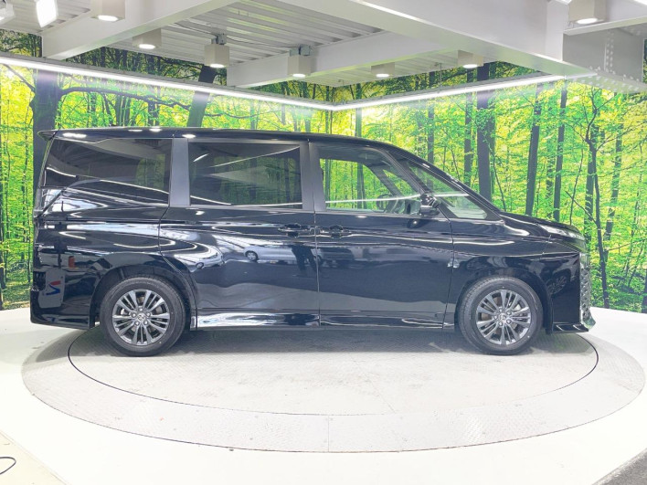 2025 Toyota Voxy 6AA-ZWR90W (UW-69ef591ac7424)[17]