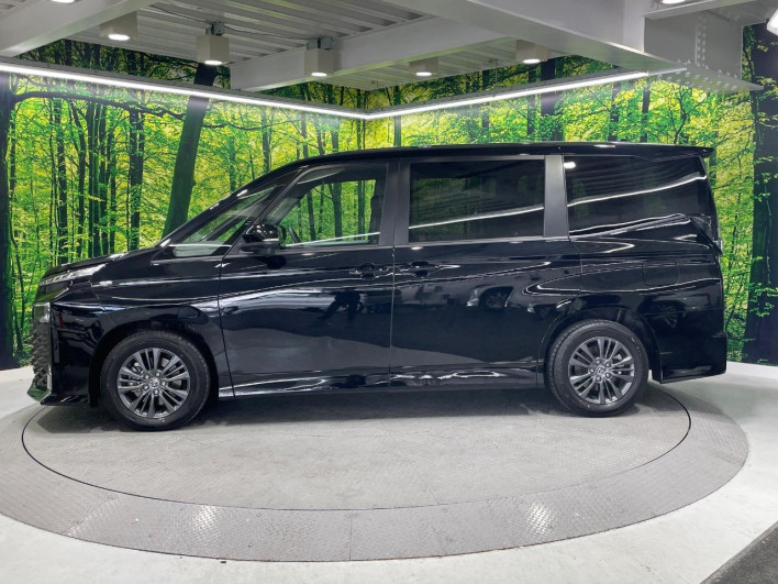 2025 Toyota Voxy 6AA-ZWR90W (UW-69ef591ac7424)[21]