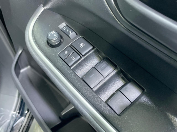 2025 Toyota Voxy 6AA-ZWR90W (UW-69ef591ac7424)[22]