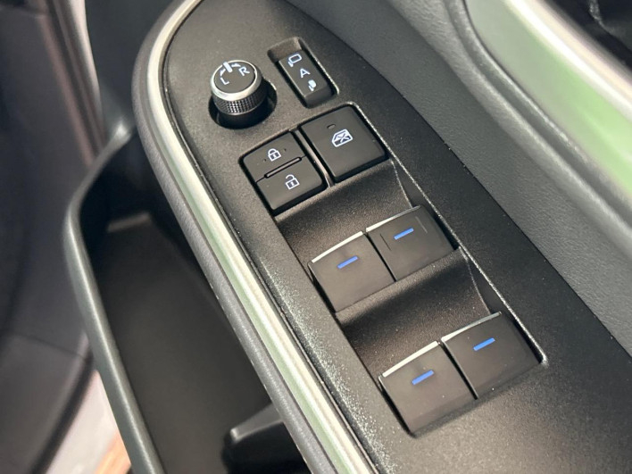 2025 Toyota Noah 6AA-ZWR90W (UW-69ef591b606e5)[4]