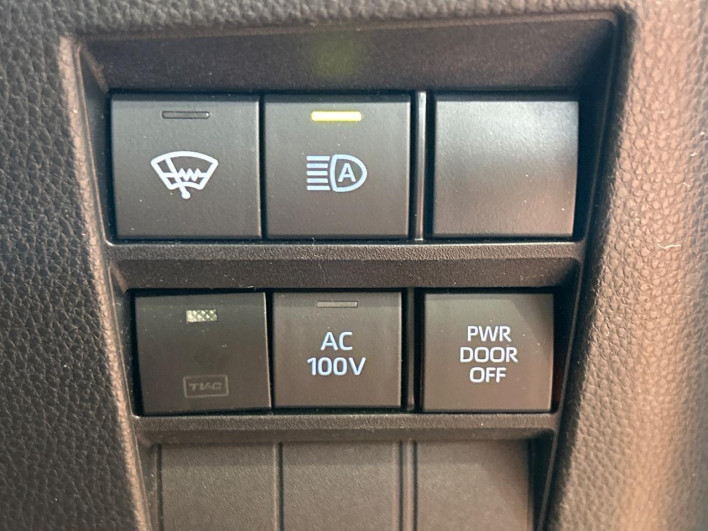 2025 Toyota Noah 6AA-ZWR90W (UW-69ef591b606e5)[6]