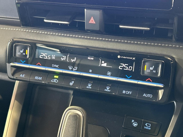 2025 Toyota Noah 6AA-ZWR90W (UW-69ef591b606e5)[20]