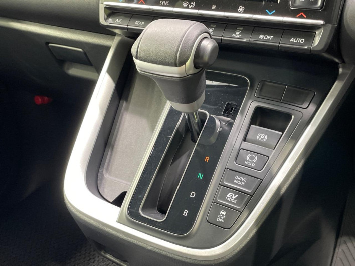 2025 Toyota Voxy 6AA-ZWR90W (UW-69ef591c11608)[20]