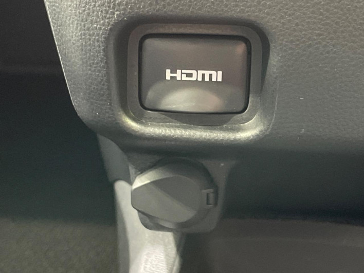 2025 Toyota Voxy 6AA-ZWR90W (UW-69ef591c8f625)[24]