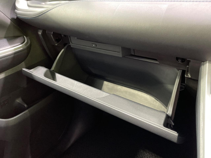 2025 Toyota Voxy 6AA-ZWR90W (UW-69ef591c8f625)[25]