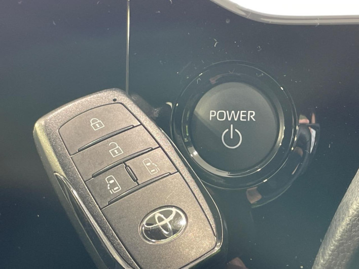 2025 Toyota Voxy 6AA-ZWR90W (UW-69ef591c8f625)[20]