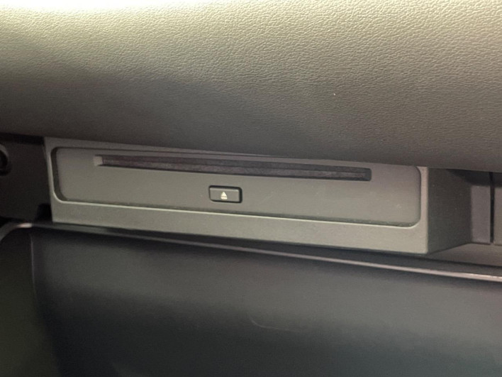 2025 Toyota Voxy 6AA-ZWR90W (UW-69ef591c8f625)[26]