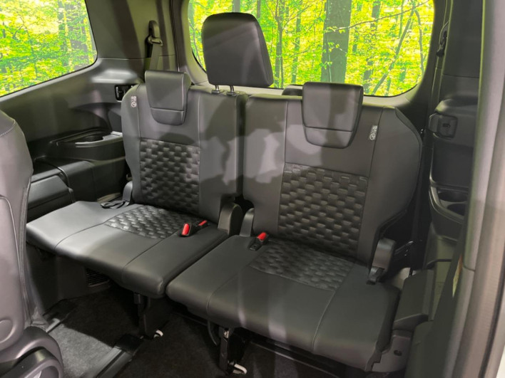 2026 Toyota Voxy 6AA-ZWR90W (UW-69ef591d28654)[22]