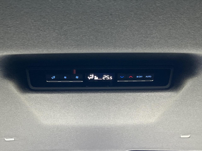 2024 Toyota Voxy 6AA-ZWR90W (UW-69ef591dc47d2)[27]