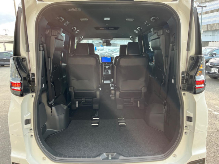 2024 Toyota Voxy 6AA-ZWR90W (UW-69ef591dc47d2)[24]