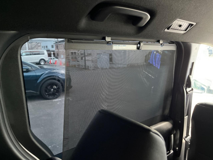 2024 Toyota Voxy 6AA-ZWR90W (UW-69ef591dc47d2)[26]