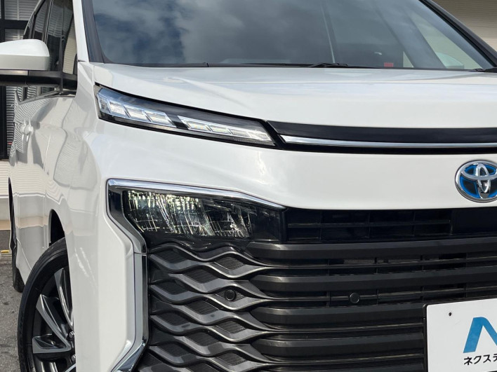 2024 Toyota Voxy 6AA-ZWR90W (UW-69ef591dc47d2)[9]