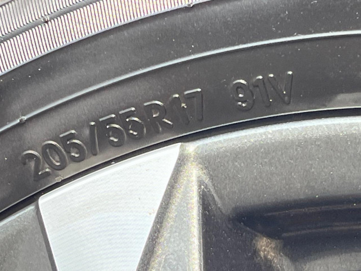 2024 Toyota Voxy 6AA-ZWR90W (UW-69ef591dc47d2)[14]