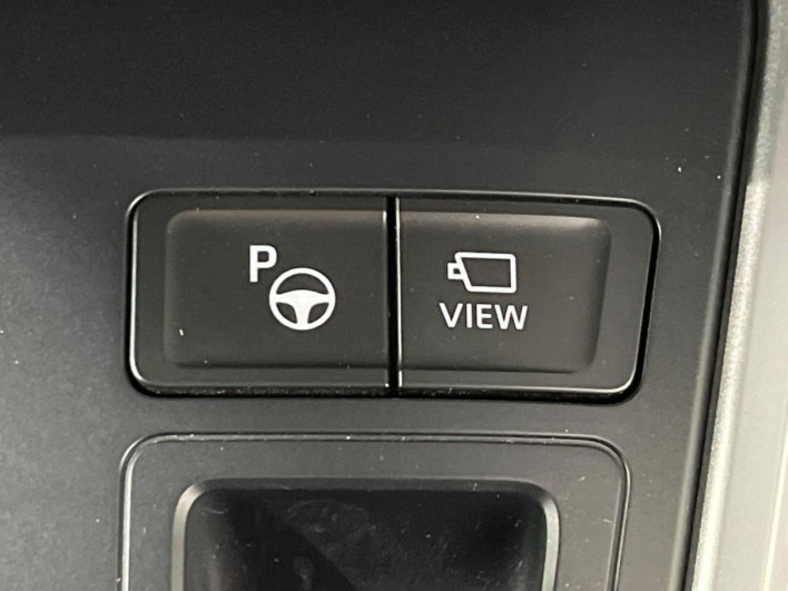 2023 Toyota Voxy 6AA-ZWR95W (UW-69ef591e3e816)[28]