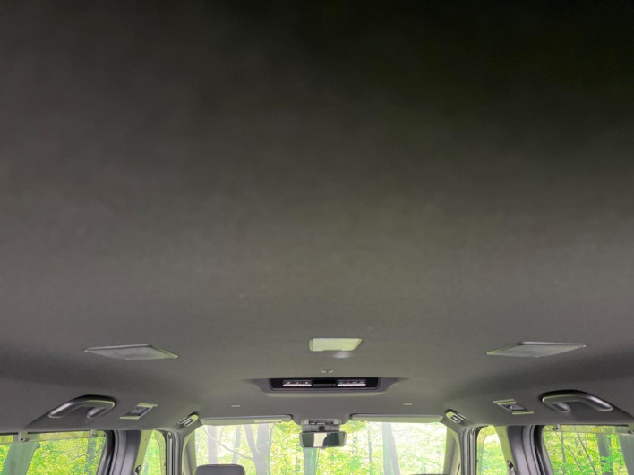 2023 Toyota Voxy 6AA-ZWR95W (UW-69ef591e3e816)[11]