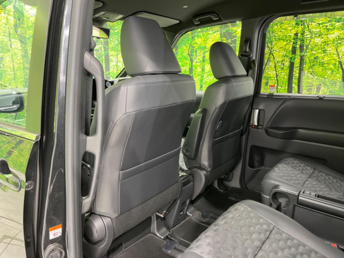 2023 Toyota Voxy 6AA-ZWR95W (UW-69ef591e3e816)[19]