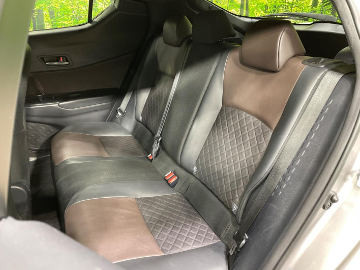 2017 Toyota C-HR DAA-ZYX10 (UW-69ef591e7465c)[11]