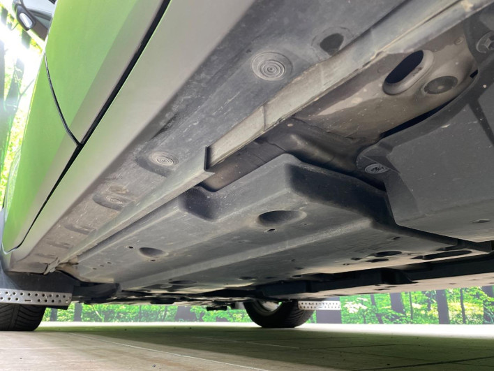 2017 Toyota C-HR DAA-ZYX10 (UW-69ef591e7465c)[26]