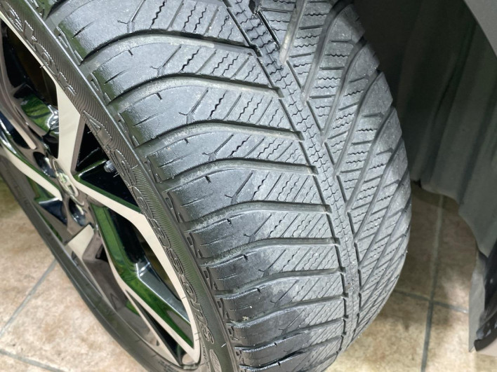 2017 Toyota C-HR DAA-ZYX10 (UW-69ef591e7465c)[5]