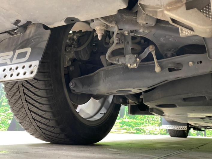 2017 Toyota C-HR DAA-ZYX10 (UW-69ef591e7465c)[22]