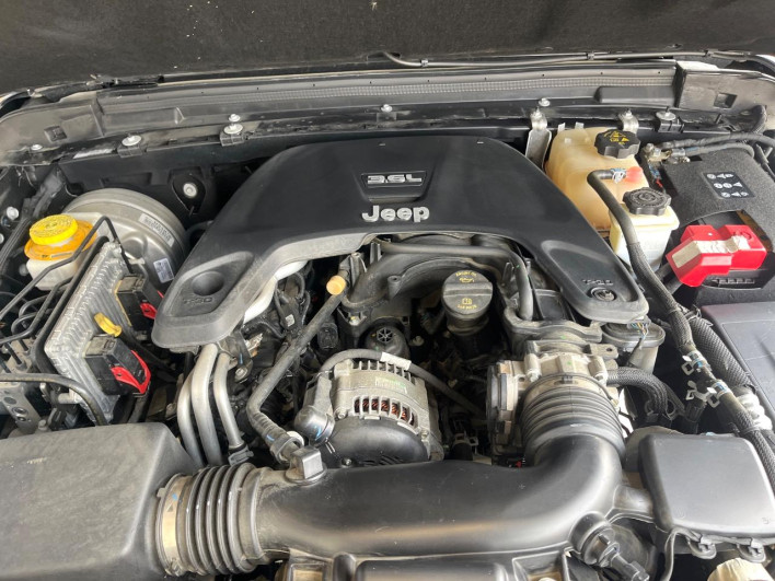2020 Chrysler Jeep Wrangler Unlimited ABA-JL36L (UW-69f020e63cf56)[22]