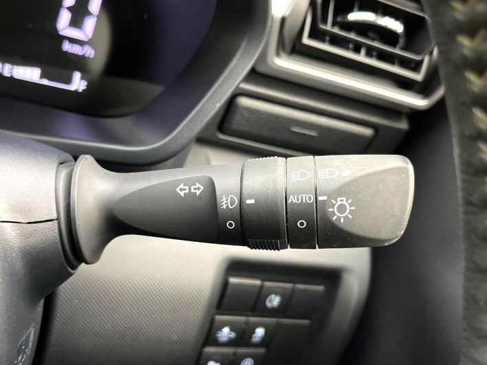 2024 Toyota Raize 5BA-A201A (UW-69f020eb26efb)[15]