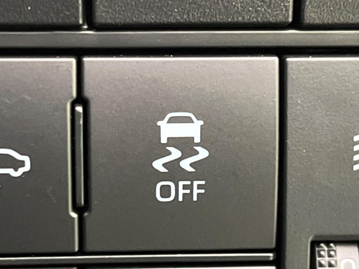 2022 Toyota Raize 5AA-A202A (UW-69f020eeaa41f)[8]