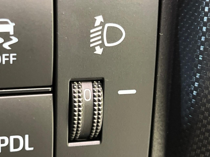 2022 Toyota Raize 5AA-A202A (UW-69f020eeaa41f)[7]