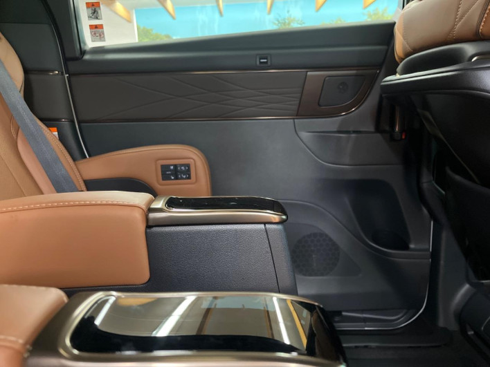 2024 Toyota Vellfire Hybrid 6AA-AAHH40W (UW-69f020f258a24)[20]