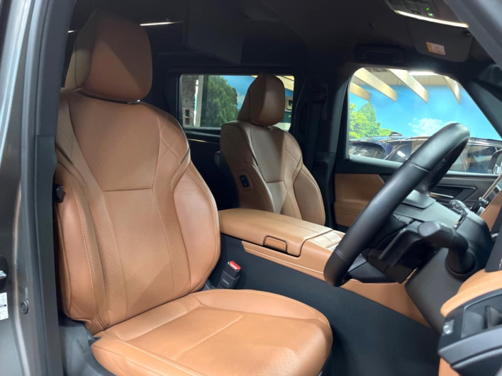 2025 Toyota Vellfire Hybrid 6AA-AAHH40W (UW-69f020f28c059)[8]