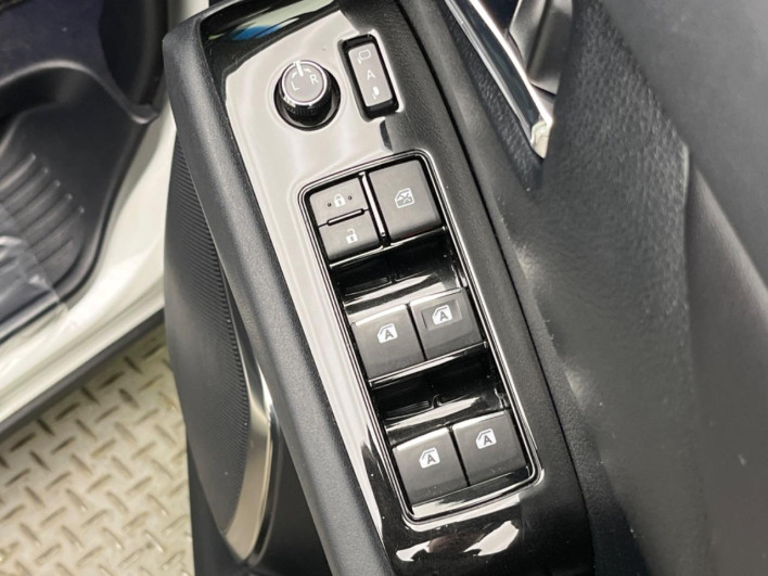 2016 Toyota Vellfire DBA-AGH30W (UW-69f020f46101a)[22]