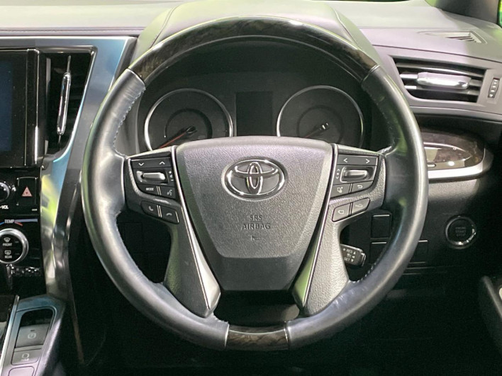2016 Toyota Vellfire DBA-AGH30W (UW-69f020f46db5a)[21]