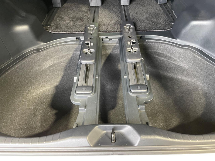 2016 Toyota Vellfire DBA-AGH30W (UW-69f020f46db5a)[12]